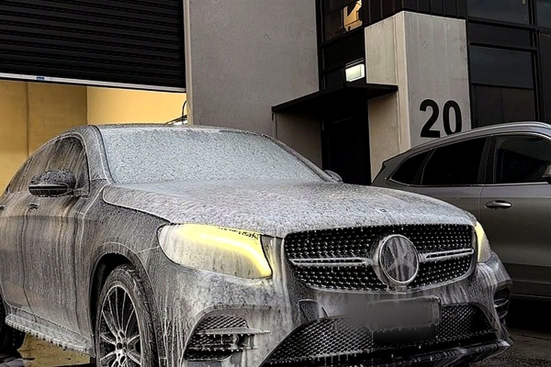 BMW snow foam wash detailing Epping